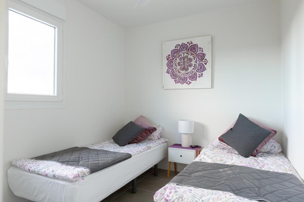 Sunny In With Outdoor Swimming Pool And Garage Parking Place Included, 300m From The Sandy *