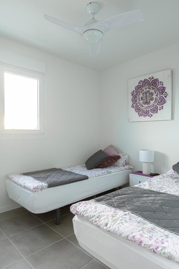 Sunny In With Outdoor Swimming Pool And Garage Parking Place Included, 300m From The Sandy *